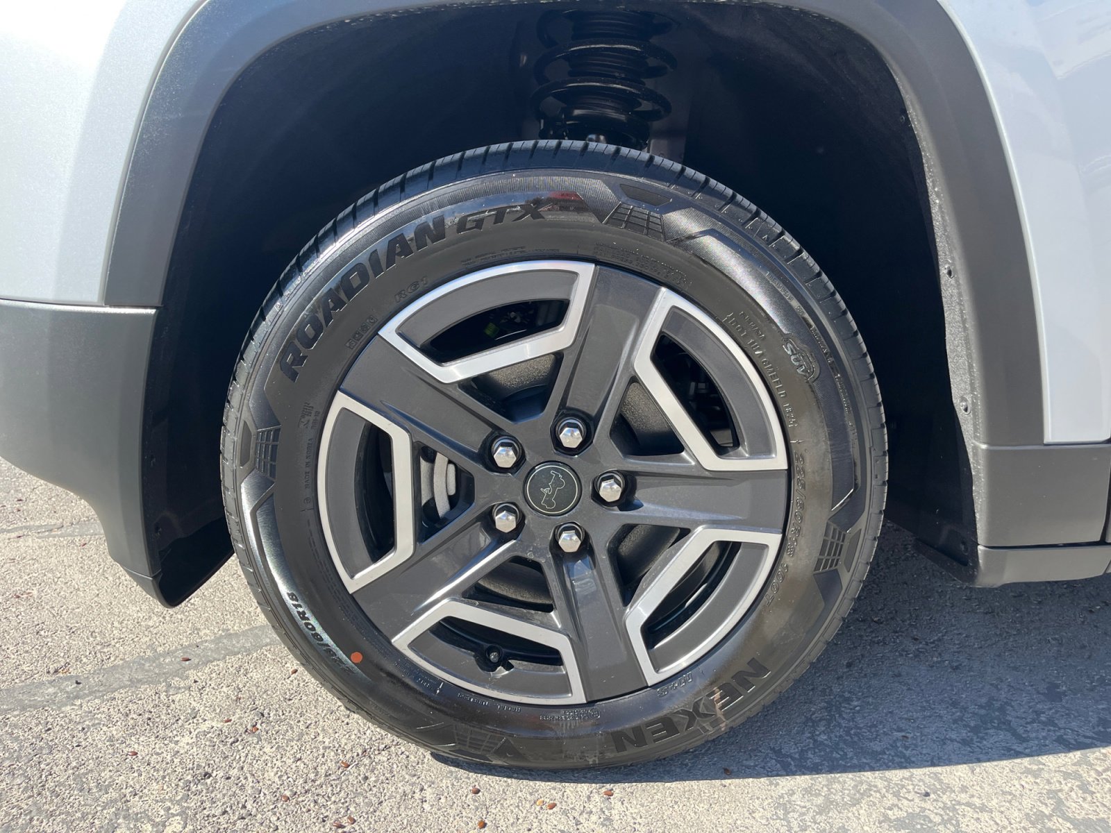 New 2026 Jeep Cherokee Laredo AWD/4WD image 10