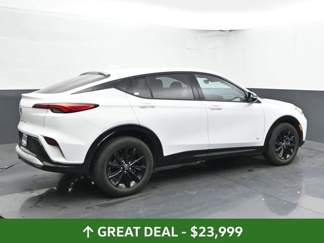 Used 2025 Buick Envista Sport Touring image 12