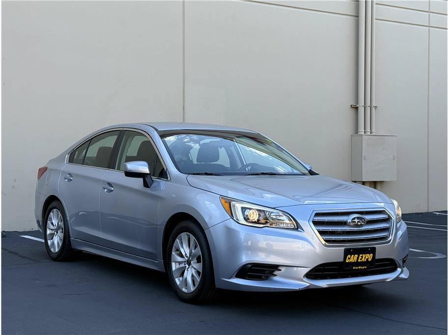 Used 2015 Subaru Legacy 2.5i Premium AWD/4WD image 3