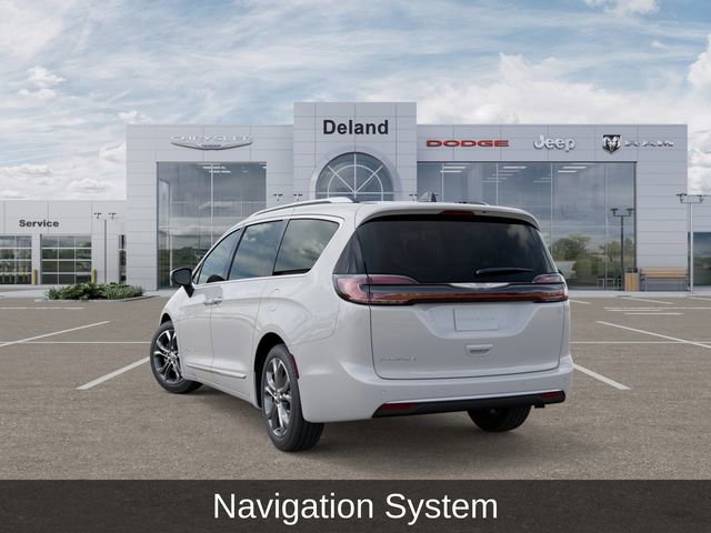 New 2026 Chrysler Pacifica Pinnacle FWD video 3