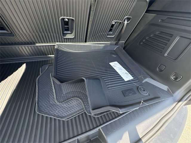 New 2026 Chevrolet Traverse LT w/ Midnight/Sport Edition image 36