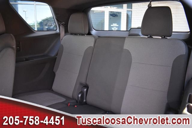 Used 2023 Chevrolet Traverse LT image 23