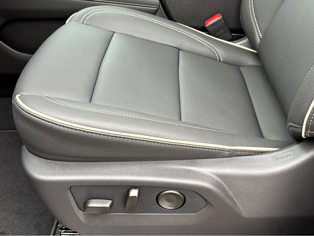 New 2026 Chevrolet Suburban Premier image 22