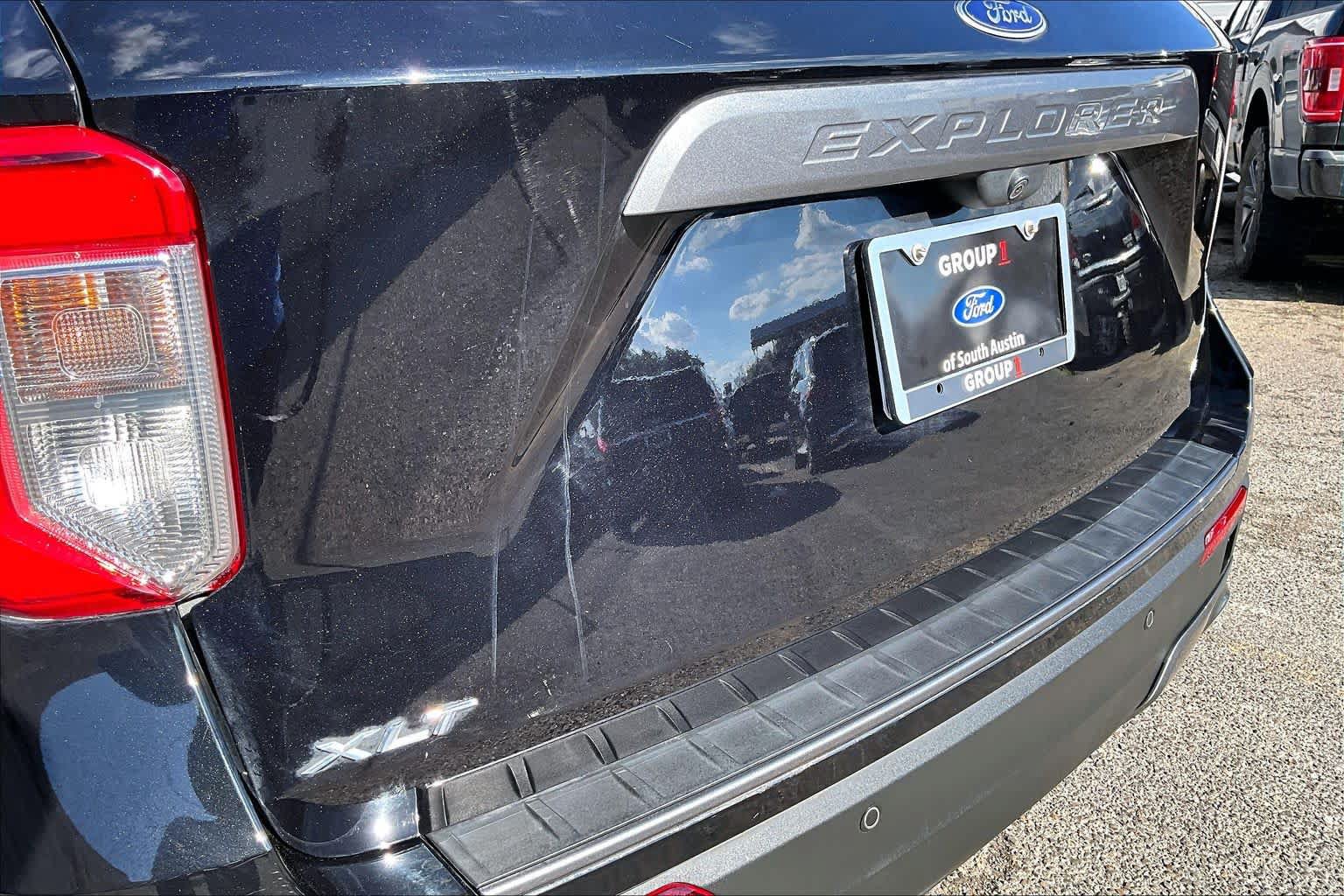 Certified 2024 Ford Explorer XLT w/ Equipment Group 202A RWD image 12