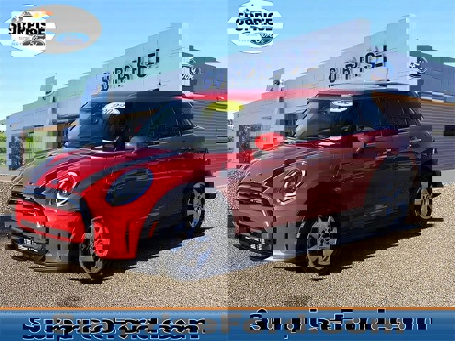 Used 2022 MINI Cooper 4-Door Hardtop w/ Storage Package