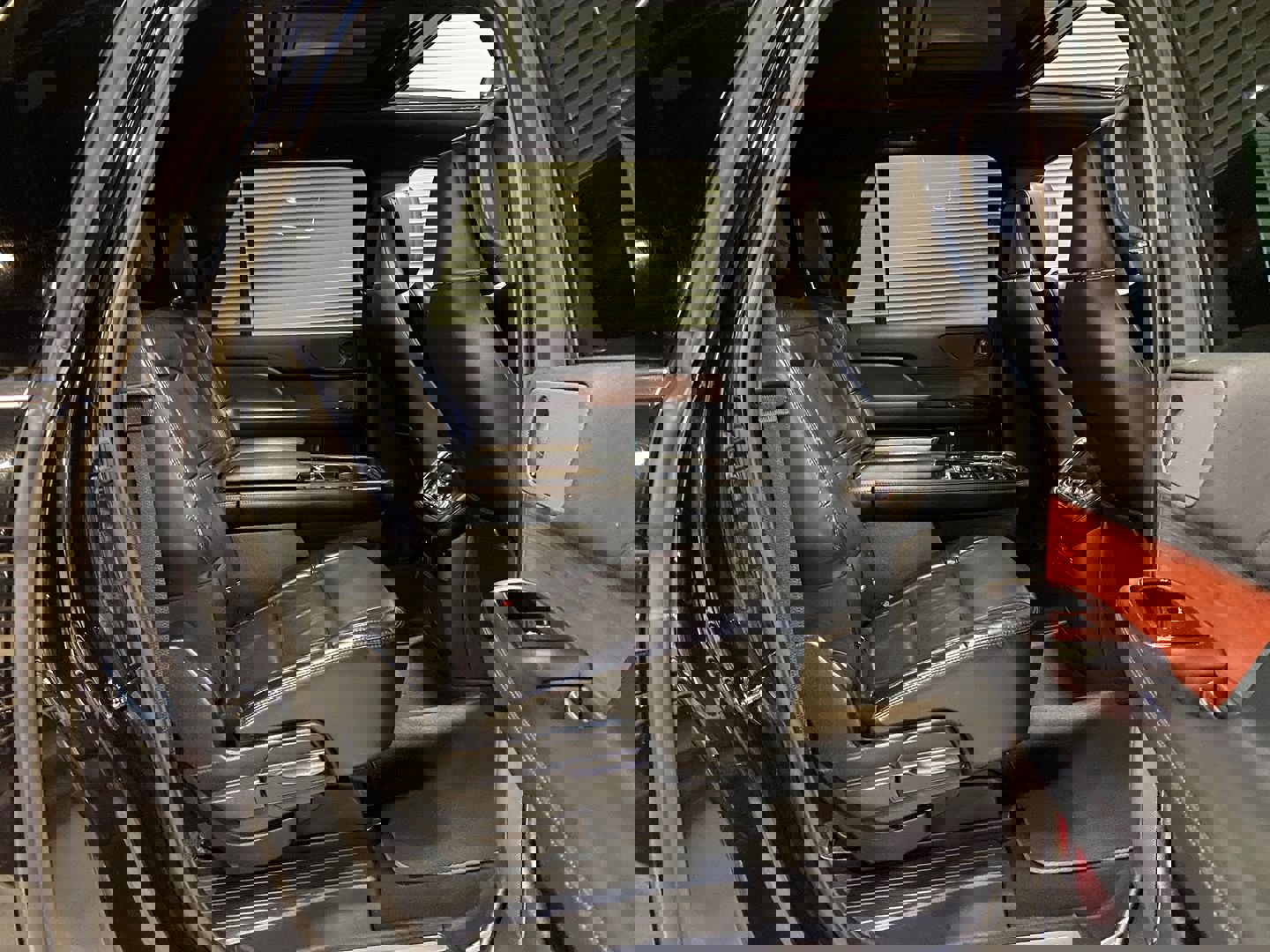 Used 2020 Lincoln Navigator L Reserve image 24