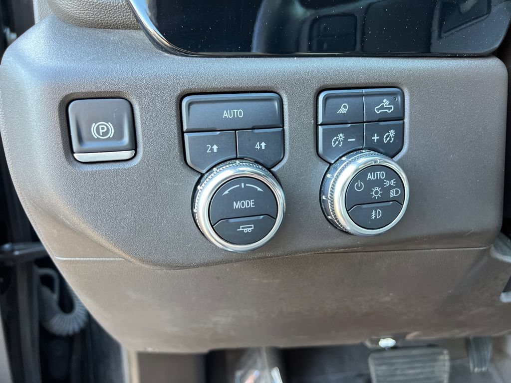 Used 2025 GMC Sierra 1500 SLT AWD/4WD image 21