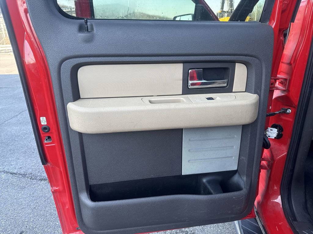 Used 2013 Ford F150 XLT w/ Mid Equipment Group AWD/4WD image 21