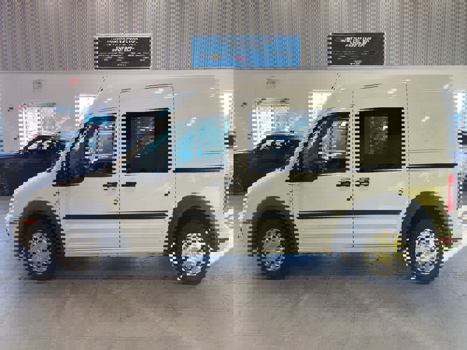 Used 2013 Ford Transit Connect XLT image 8