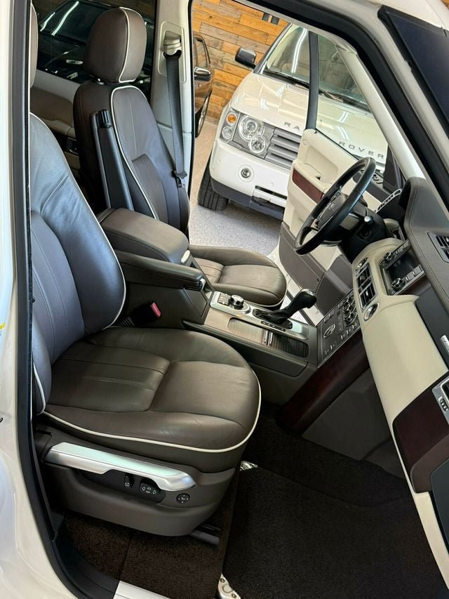 Used 2010 Land Rover Range Rover HSE AWD/4WD image 23