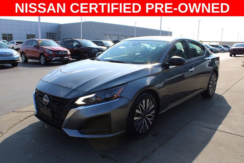 Certified 2024 Nissan Altima 2.5 SV image 3