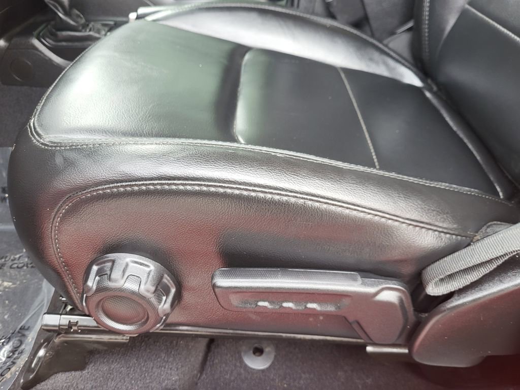 Used 2020 Jeep Wrangler Unlimited Sahara image 15