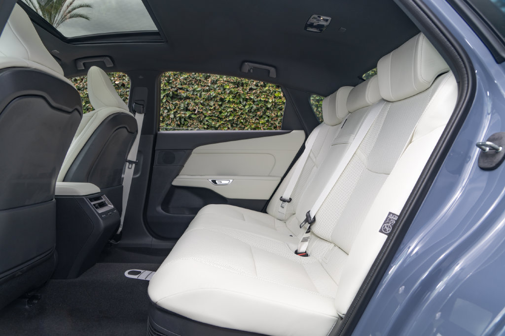 New 2026 Lexus ES 350h w/ Convenience Package FWD image 17