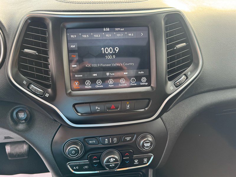 Used 2021 Jeep Cherokee Latitude Lux 80th Anniv w/ Quick Order Package 26U 80TH image 17