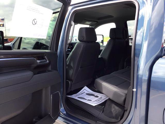 New 2026 Chevrolet Silverado 3500 LT AWD/4WD image 12