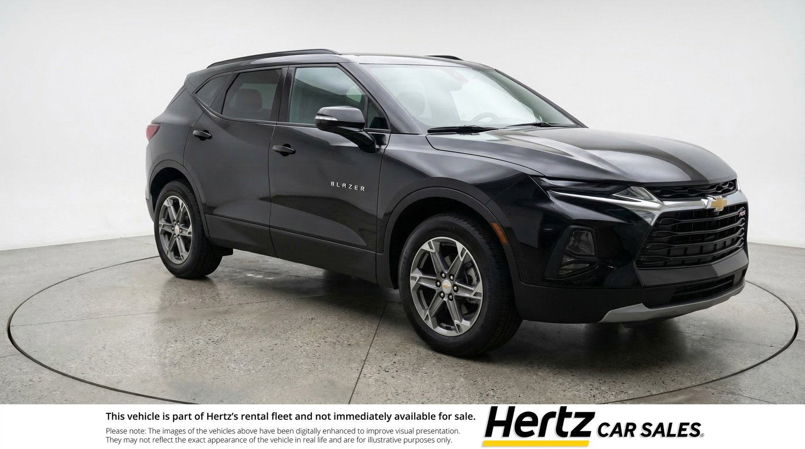 Used 2025 Chevrolet Blazer LT FWD image 1