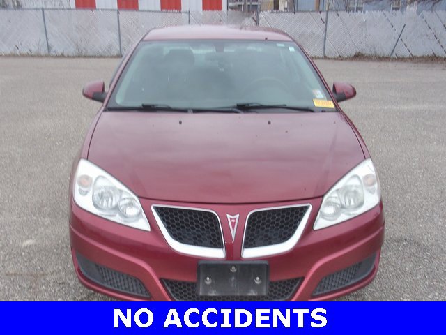 Used 2010 Pontiac G6 Sedan image 2