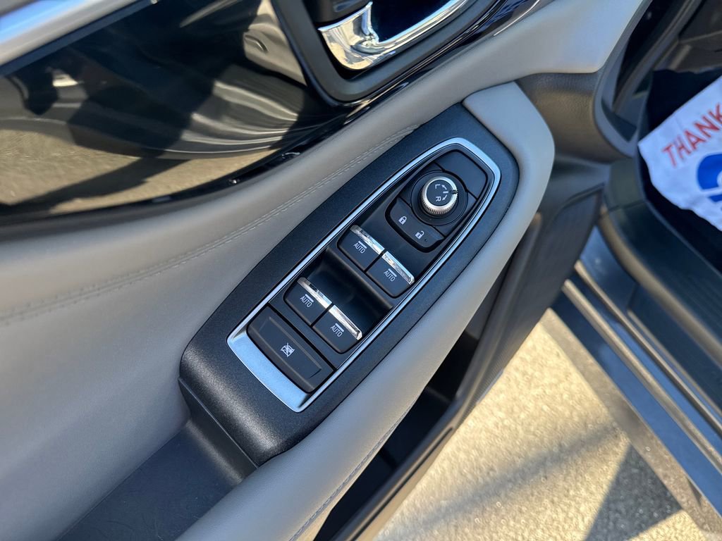 Used 2025 Subaru Legacy Limited image 24