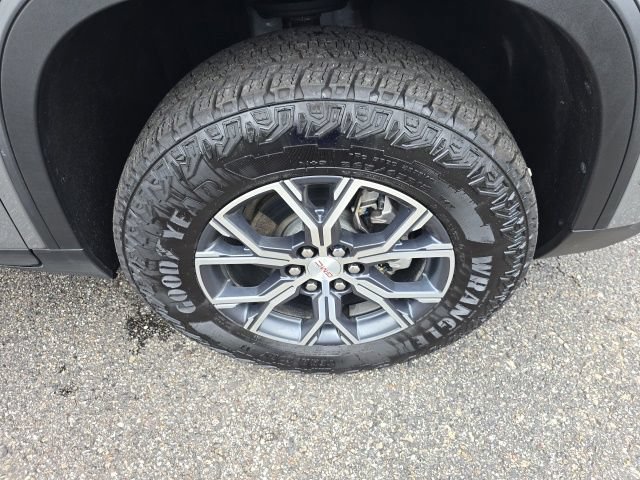 Used 2026 GMC Acadia AT4 w/ Super Cruise Package AWD/4WD image 44