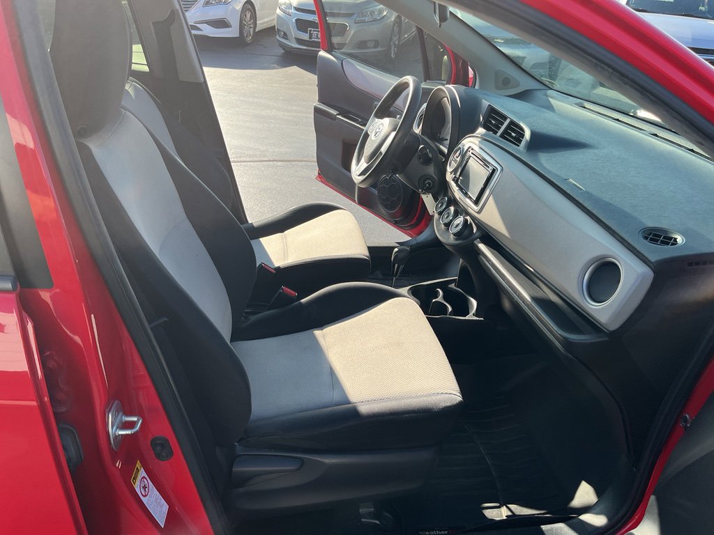 Used 2013 Toyota Yaris LE image 26