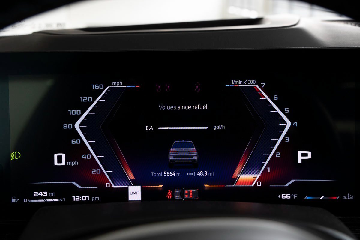 Certified 2025 BMW X7 M60i image 12