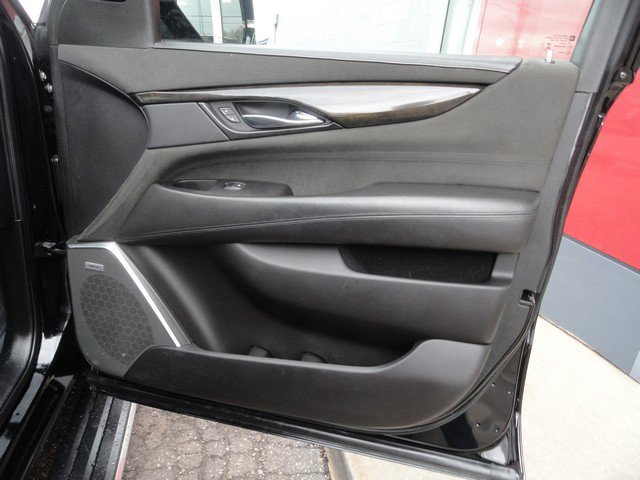 Used 2020 Cadillac Escalade ESV Platinum RWD image 22