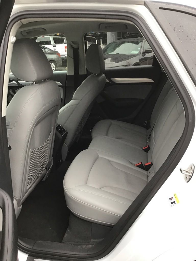 Used 2018 Audi Q3 2.0T Premium Plus w/ Premium Plus Package AWD/4WD image 5