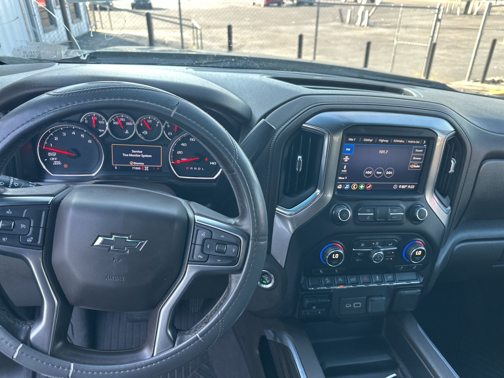 Used 2020 Chevrolet Silverado 1500 RST w/ Texas Edition AWD/4WD image 11