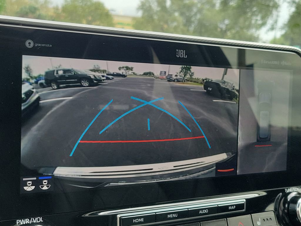 Used 2021 Toyota Highlander Platinum image 29