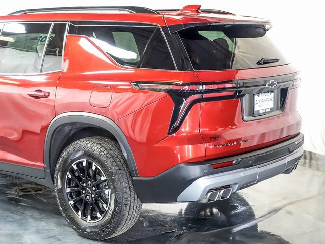 Certified 2025 Chevrolet Traverse Z71 w/ Driver Confidence Package image 10