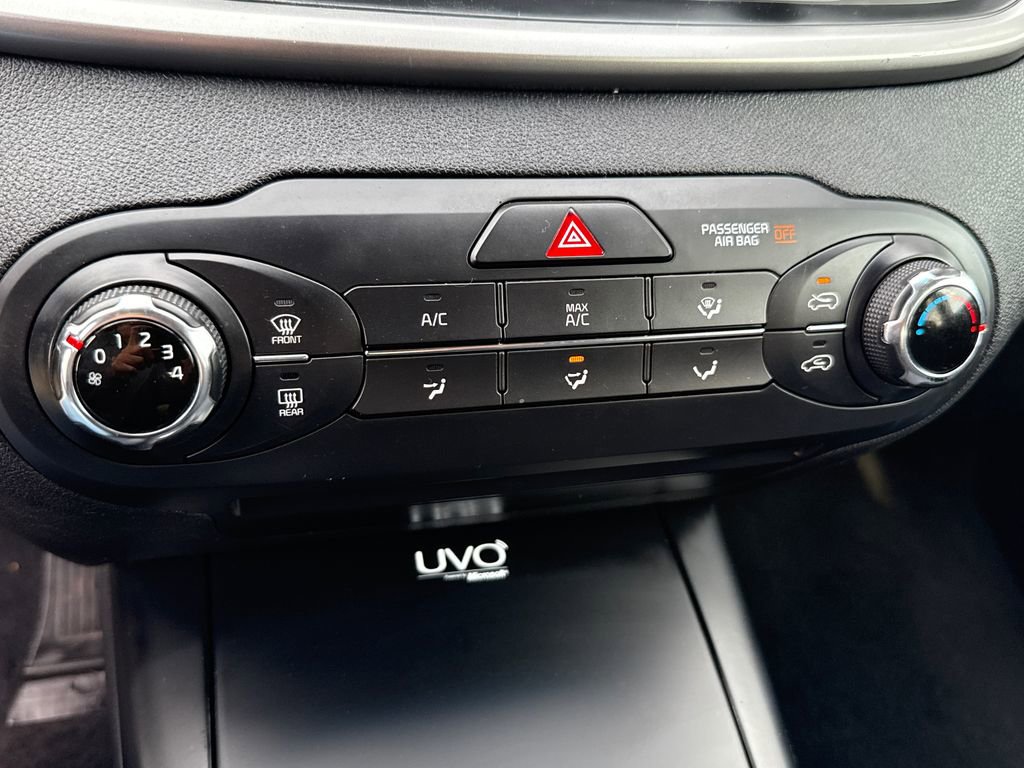 Used 2016 Kia Sorento FWD image 28
