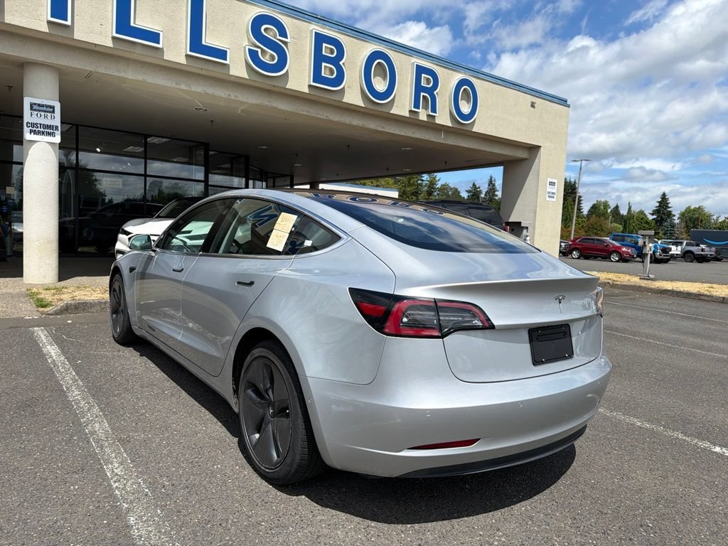 Used 2018 Tesla Model 3 Long Range RWD image 3