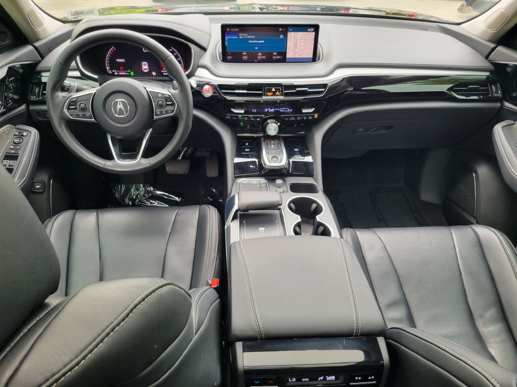 Certified 2024 Acura MDX w/ Technology Package AWD/4WD image 9