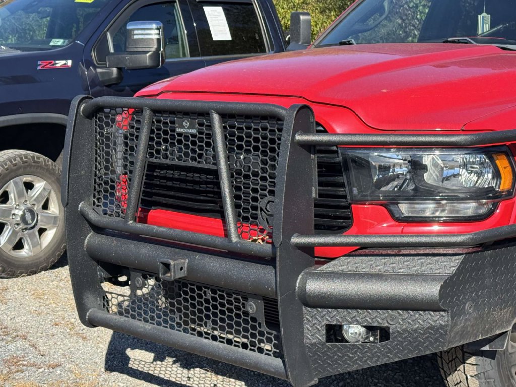 Used 2020 RAM 3500 Big Horn w/ Night Edition AWD/4WD image 2