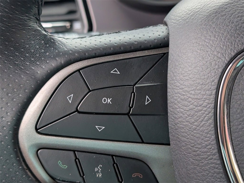 Used 2019 Dodge Challenger SXT w/ Blacktop Package image 26