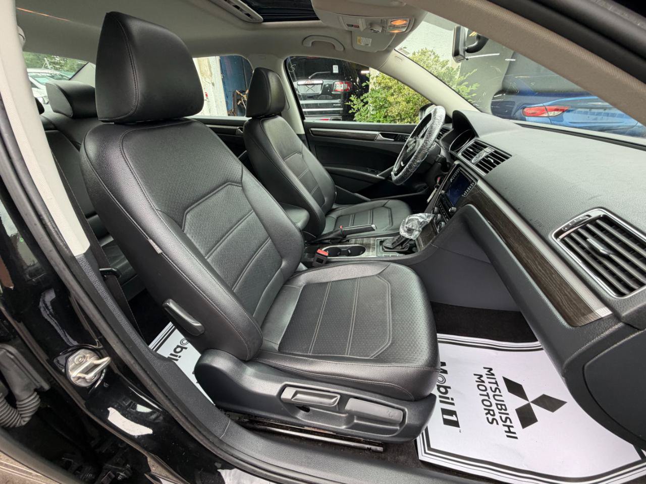 Used 2016 Volkswagen Passat 1.8T SE FWD image 39
