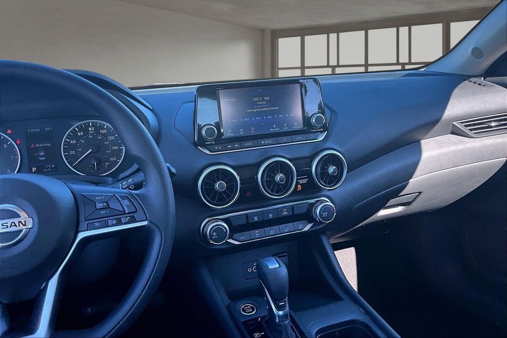 Used 2023 Nissan Sentra S image 9