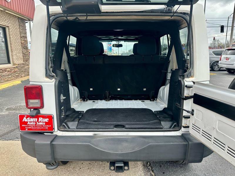 Used 2013 Jeep Wrangler Unlimited Sport image 7