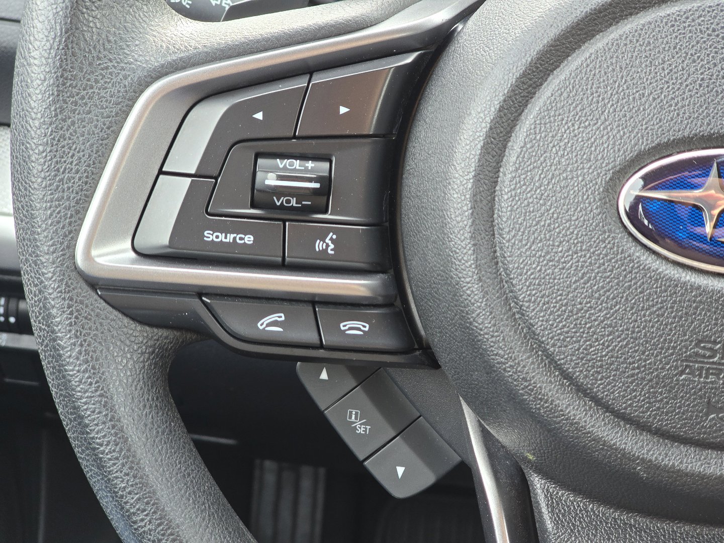 Used 2018 Subaru Outback 2.5i AWD/4WD image 10