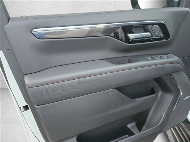 Used 2025 Chevrolet Tahoe RST w/ Comfort Package RWD image 12