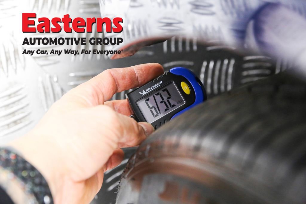 Used 2016 Nissan Maxima Platinum w/ Interior Lighting Package image 31