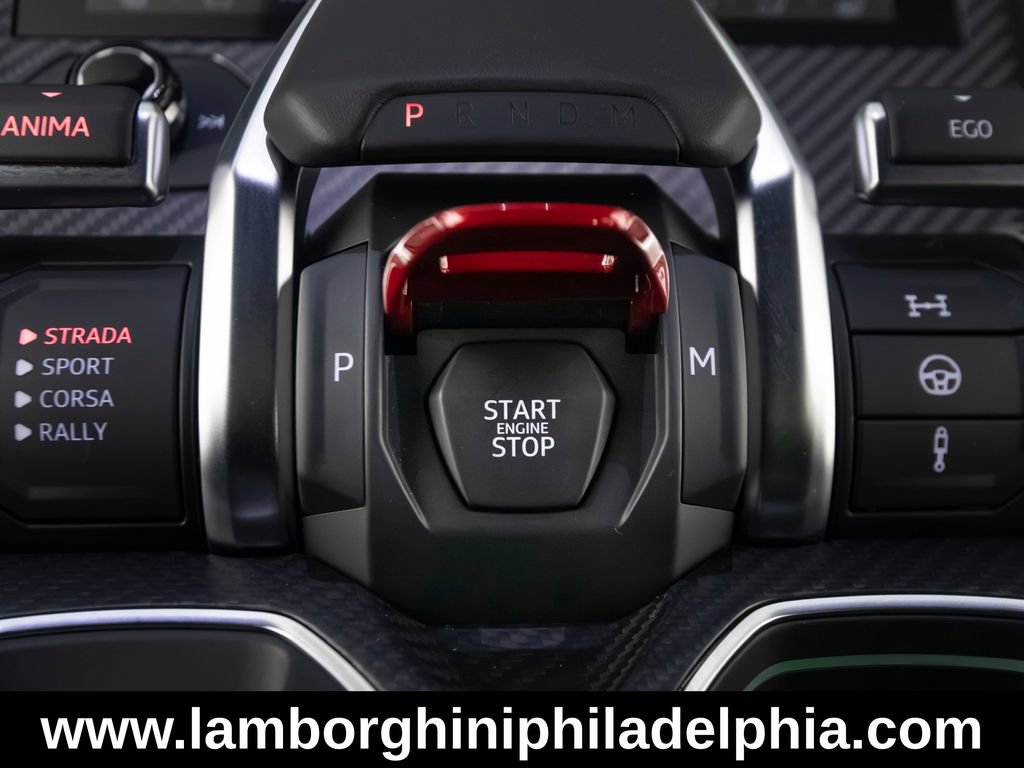 Used 2024 Lamborghini Urus Performante AWD/4WD image 29