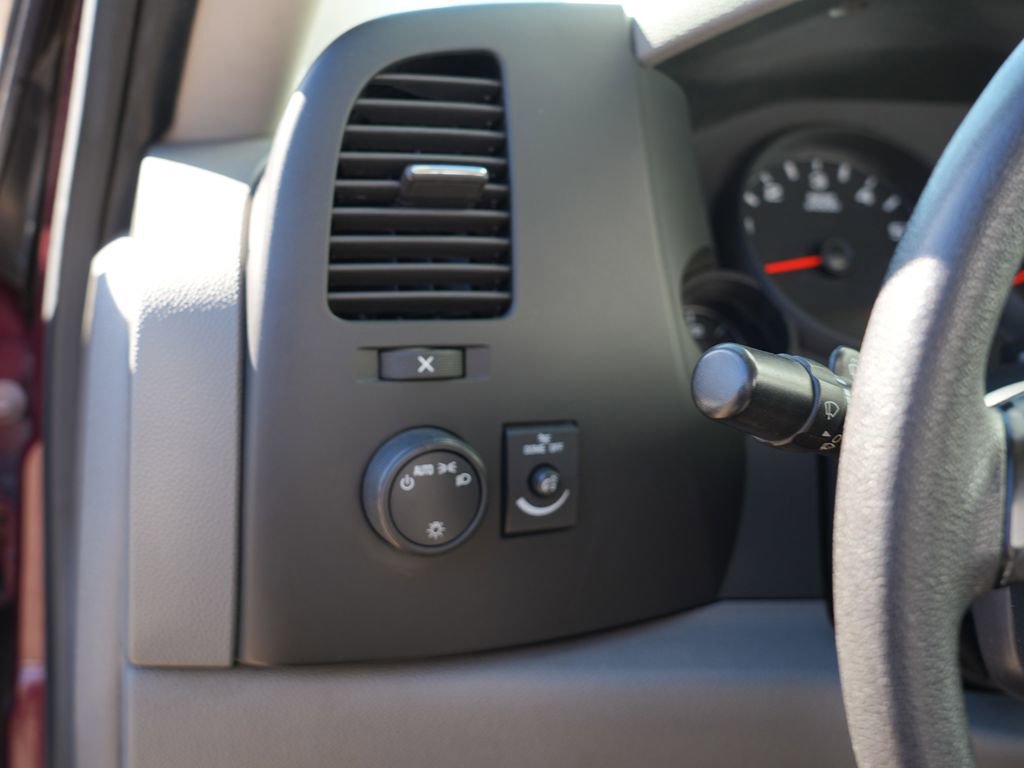 Used 2009 Chevrolet Silverado 1500 W/T RWD image 16