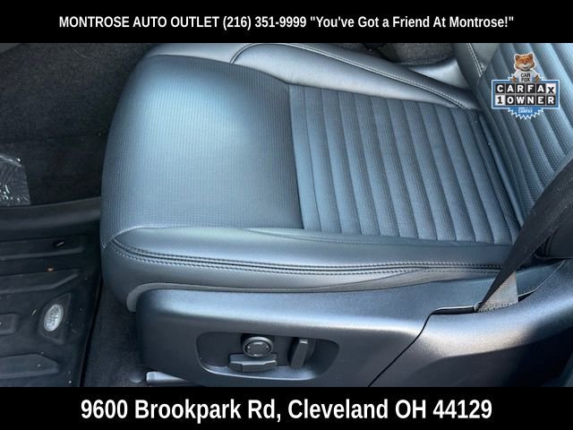 Used 2025 Land Rover Discovery Sport S image 35