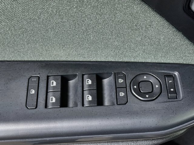 Certified 2025 Kia K4 EX FWD image 17