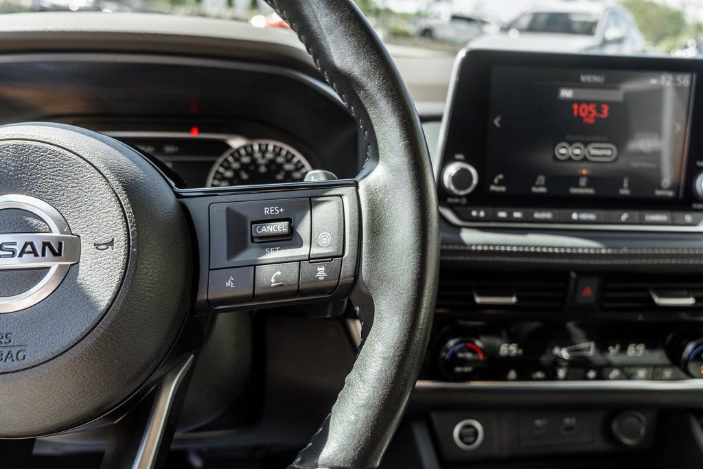 Used 2021 Nissan Rogue SV image 20