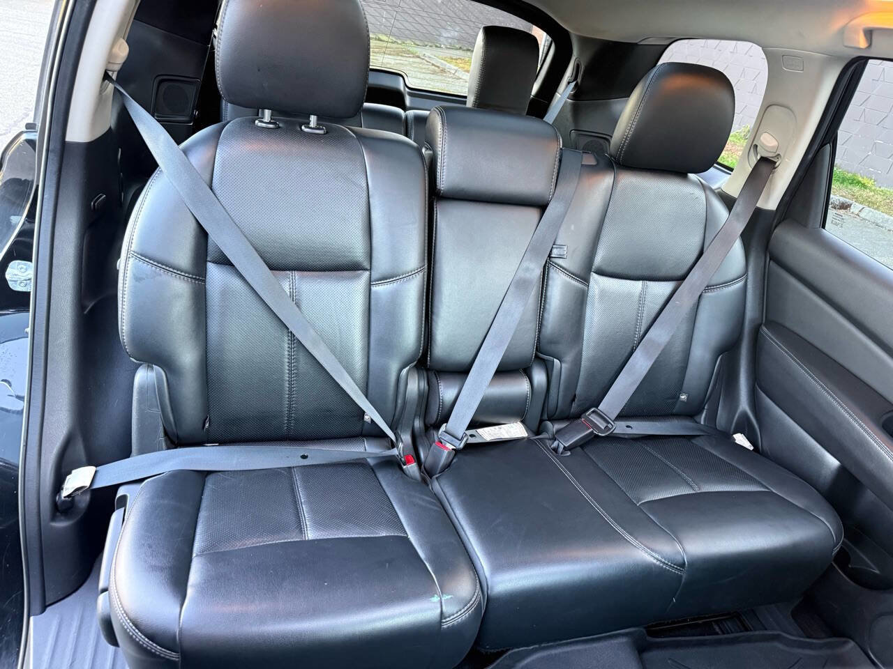 Used 2015 Nissan Pathfinder Platinum w/ Cargo Package AWD/4WD image 10