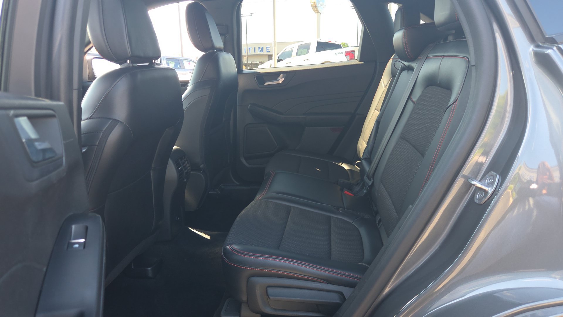 Used 2023 Ford Escape ST-Line w/ Tech Pack #1 AWD/4WD image 16