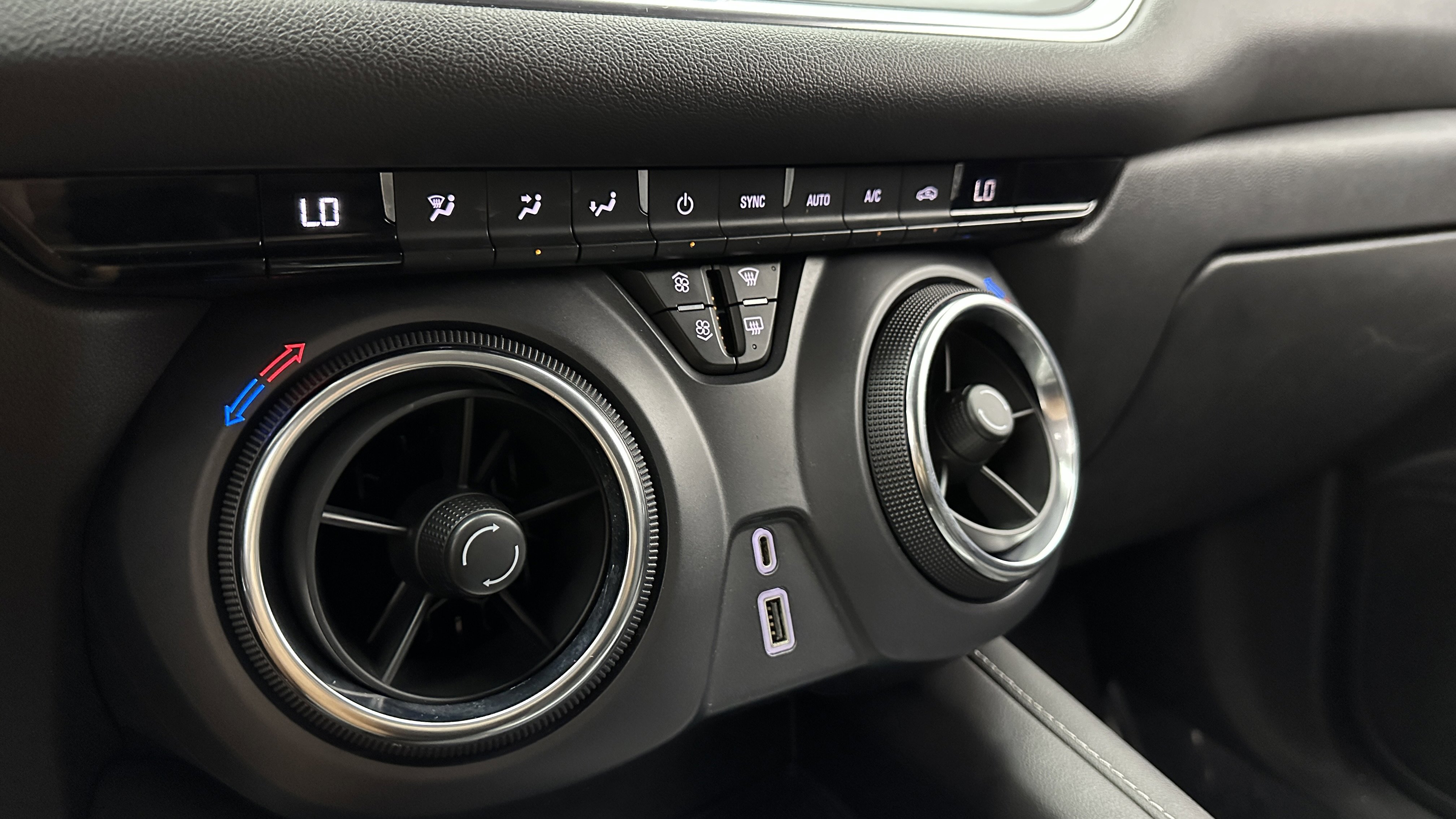 Used 2023 Chevrolet Blazer LT image 16