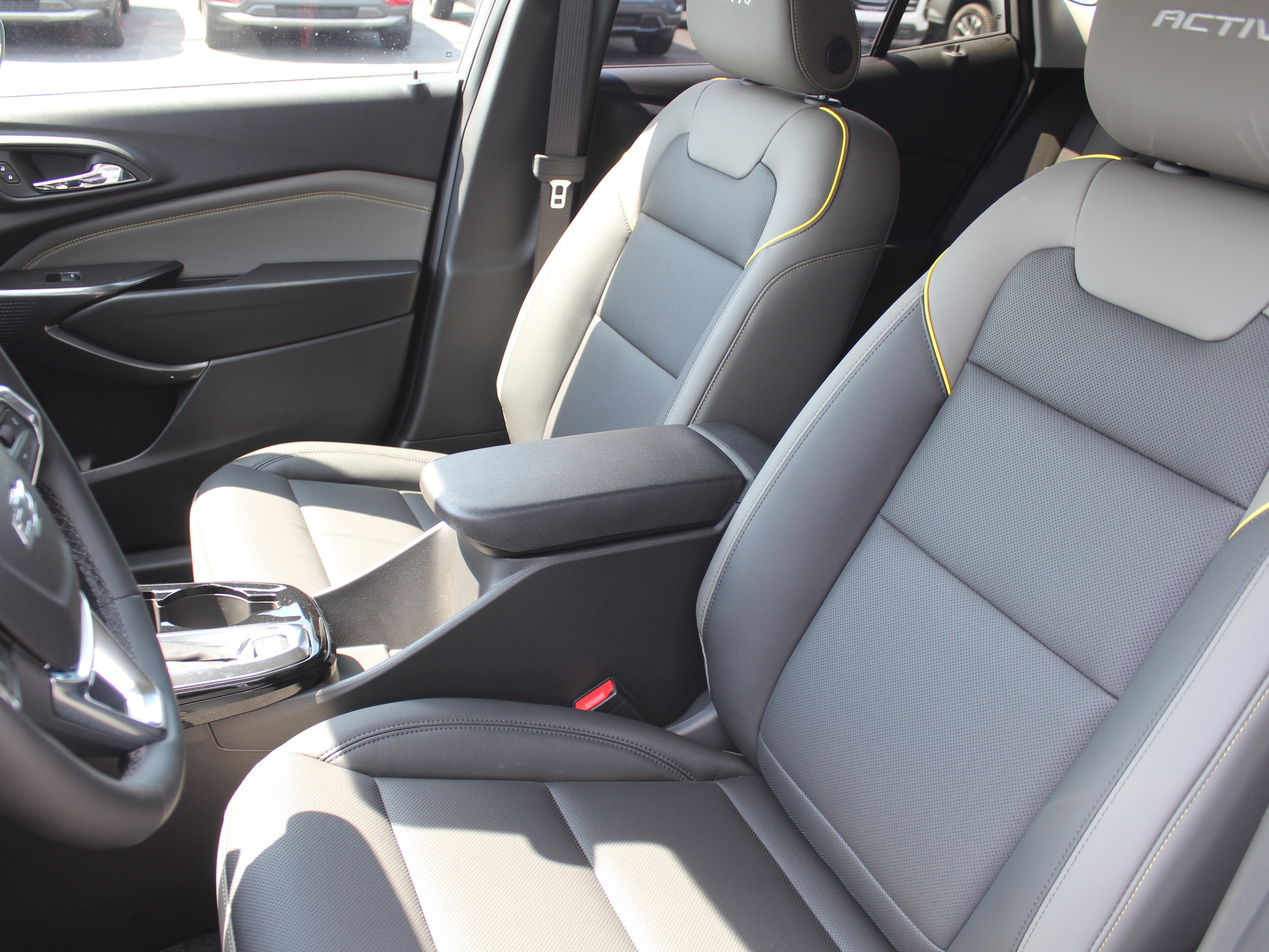 New 2026 Chevrolet Trax ACTIV w/ Driver Confidence Package FWD image 10